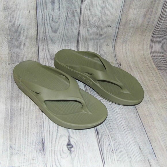 OOFOS Shoes - OOFOS OOriginal Sandal Foliage (Olive) Flip Flop Sandals Womens Size 7
